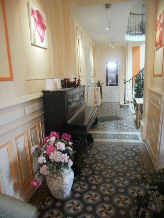Le Jardin Des Lys Bed & Breakfast Gemmelaincourt Exterior photo