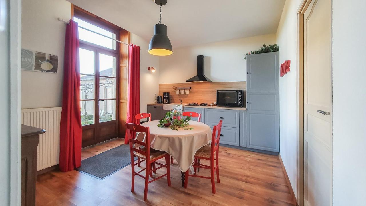 Le Jardin Des Lys Bed & Breakfast Gemmelaincourt Exterior photo
